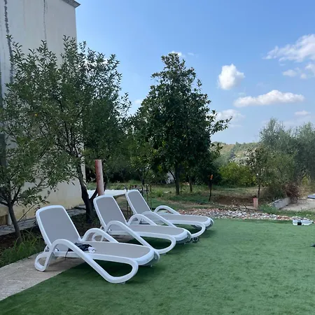 Tirana Sunny Bliss 2 Apartment